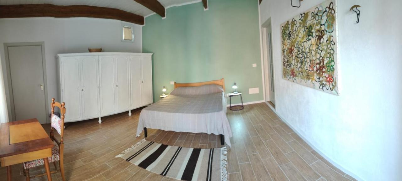Magalocanda Stanze Sotto Al Castello Montemagno  Exteriér fotografie